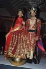 Model walk the ramp for Nisha Sagar_s bridal show in Trident on 10th Dec 2011 (112).JPG